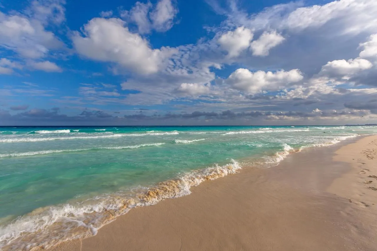 Beach&Ocean Front Apartments Brisas Cancun Zona Hotelera