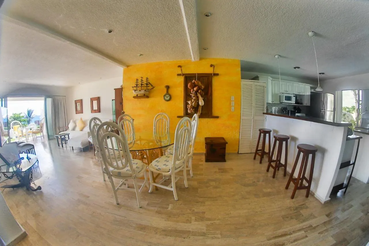 Brisas Beach & Ocean Front Vacation Apartments Cancun Zona Hotelera 0*,  Mexico