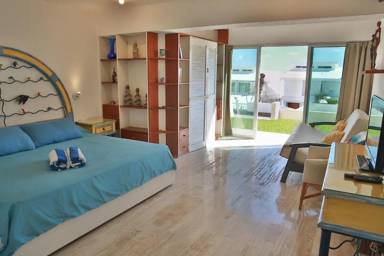 Brisas Beach & Ocean Front Vacation Apartments Cancun Zona Hotelera