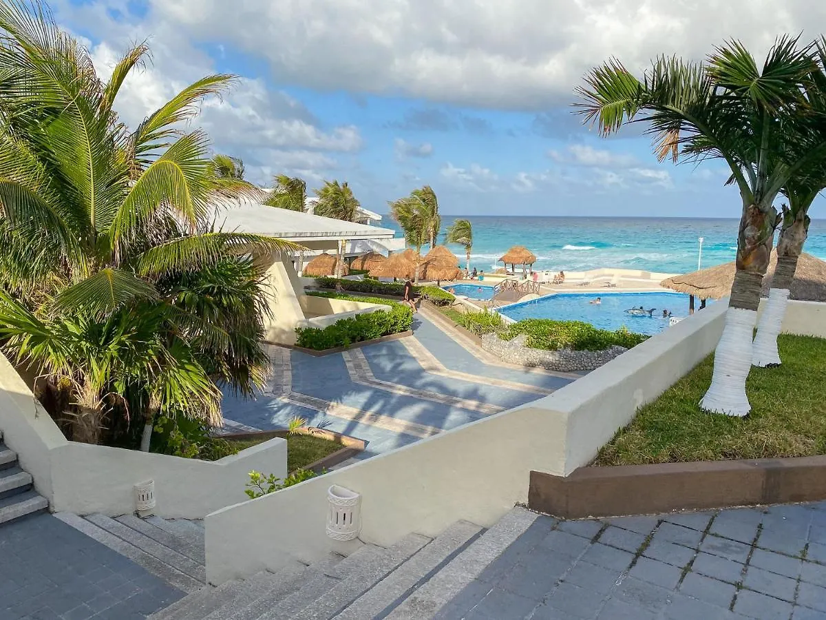 Brisas Beach & Ocean Front Vacation Apartments Cancun Zona Hotelera Mexico
